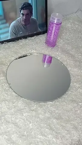 First experience💜🦋 مرايا ب احجار الكريستال قطعه ديكور مميزه جدا💜✨ متاحه ب احجام مختلفه و بالوان مختلفه💜 متاح توصيل💜 #لايكات #شير #عروسة #مرايا #مرايات 