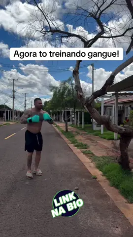 Agora to treinando gangue! #pobreloco #marombeiropobreloco 
