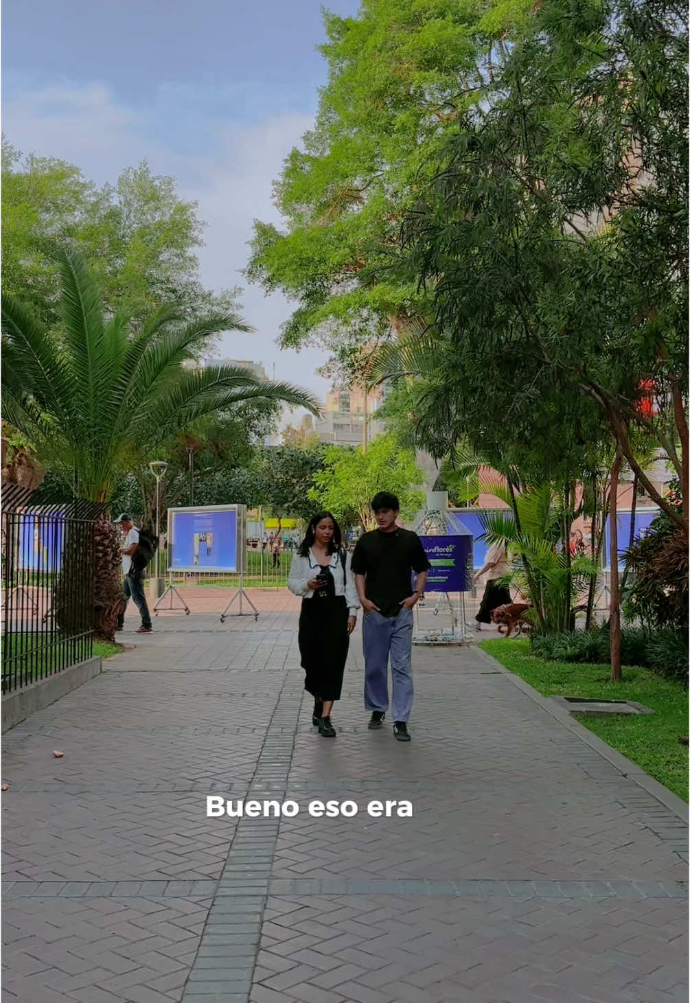 Bueno 🎩 Participación especial de @Mariapaz Thomas ✨ . . #parati #fyp #storytelling #cine #relaciones #mejoresamigos 