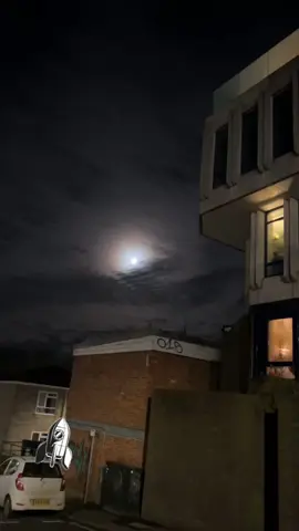 14 DECEMBER 2024 16:59 Even the moon borrows light. You don’t have to do it all alone.  #themoon #moonknight #night #sky #tothemoon #cloud #clouds #moonlight #awareness #notalone #beautifulview 