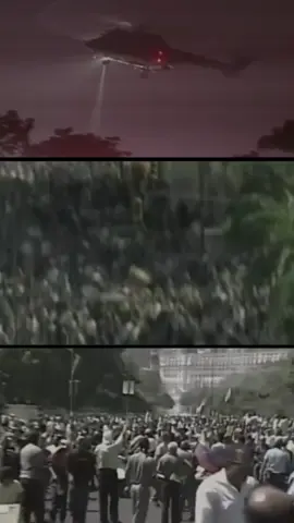🇻🇪 Hace 23 años, la derecha venezolana secuestró al Comandante Hugo Chávez Frías, masacró al Pueblo y autojuramentó a un presidente ilegítimo en un fallido golpe de Estado que dejó en evidencia las apetencias imperiales y su odio profundo hacia el sueño de la Patria libre y soberana.  🇻🇪 El 11 de abril marcó un singular hito en la historia contemporánea de Venezuela, cuando el poder mediático, político, económico y eclesiástico, liderados por intereses imperiales, derrocaron por 72 horas a un gobierno democrático y revolucionario. 🇻🇪 ¡Chávez Vive Por Siempre! 🇻🇪 #CVM #Venezuela #Desarrollo #GolpeDeEstado #Pueblo #Miraflores #Chávez #Derecha #Fascismo #HugoChávez #11Abril #2002