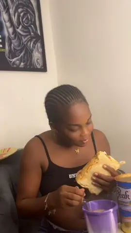 This girl too like food 😂😂@Merit voltage 
