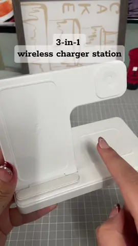 Say goodbye to tangled cords with the Portable 3 In 1 Fast Wireless Charger. Compact, efficient, and under $10! #powerbank #techfinds #tiktokshopfinds #digityao #ttshopfinds1333 