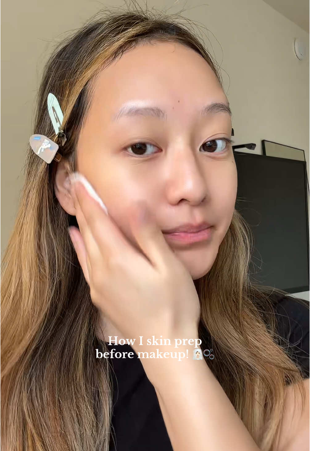 I don’t even use primer anymore bc skin prep be so good #GluetathisomeSerum #15DaysChallenge #abibcapsuleserum #abibserum #abib #darkspots #hyperpigmentation #brightening #acnescars #glutathione #vitaminc #niacinamide #essence #ampoule #kbeauty #koreanskincare #fyp @Abib Cosmetics 