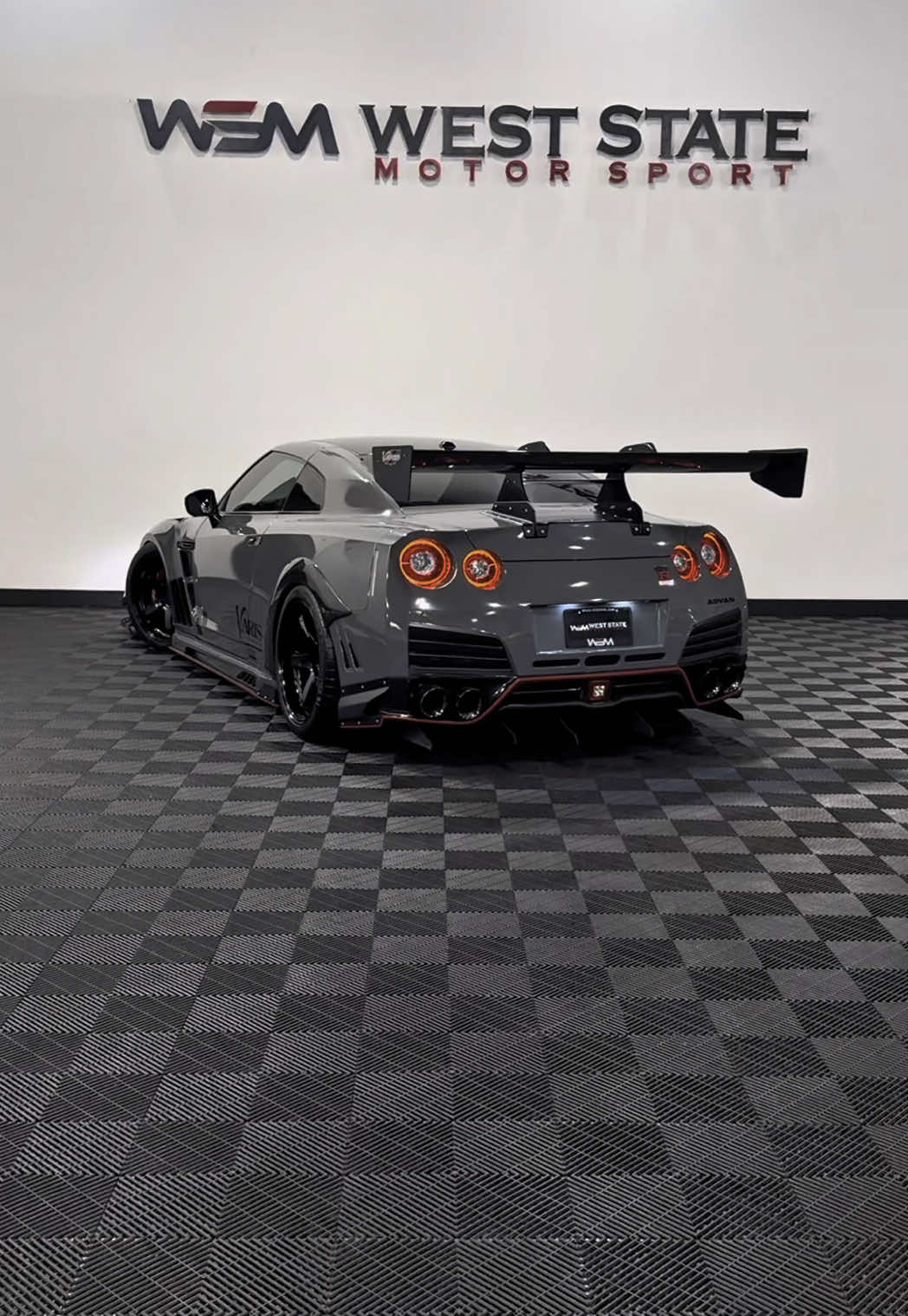 🤠🔌 Just Landed 📍 2009 Nissan GT-R Varis Kamikaze-R DM / Text us for more details📲 #Weststatemotorsport #WSM #NissanGTR #R35 #VarisJapan #KamikazeR #SuperSonic #WidebodyGTR #GTRNation #Godzilla #JDMLegends #BoostedLife #R35Nation #TunedGTR #CarsofInstagram #VarisKit #GTROnly #JDMBuilds