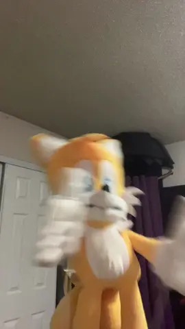 Tails sings Hit Me Baby One More Time! #sonicthehedgehog #milestailsprower #puppet #brittneyspears #jackblack #kungfupanda4 #hitmebabyonemoretime 