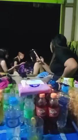 Jangan kada ingat singgahi akan warung Ulun dijalan tol Handil bakti !!. yang handak mahibur hati mari merapat 👏👏#🎤💃💃🏻🎉😘😍 