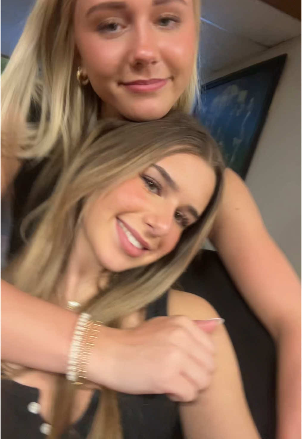 😙😙
