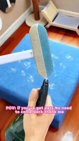 Say goodbye to Pet Hair with this Removal Tool👋🏽☺️#CleanTok #pethairremoval #tiktokmademebuyit #fyp 