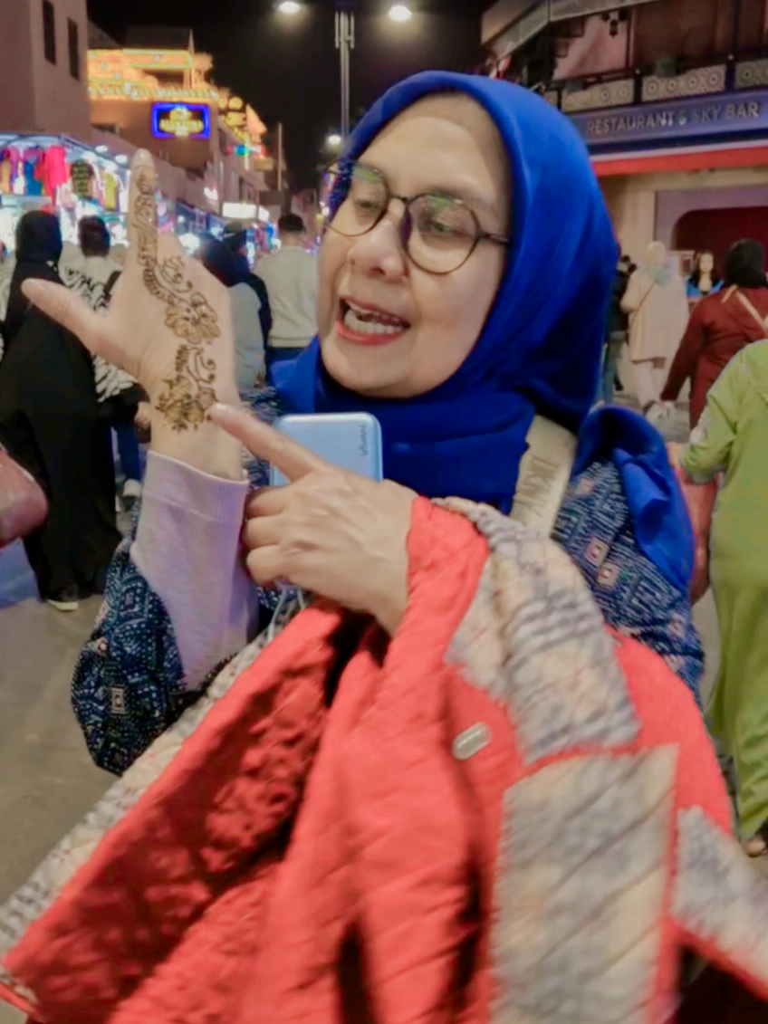 Pasar Malam di Marakesh, Maroko - Nightlive in Marrakech Morocco  #rosimeilani_travel  #marrakech #morocco🇲🇦 #travel #traveltiktok #fyp 