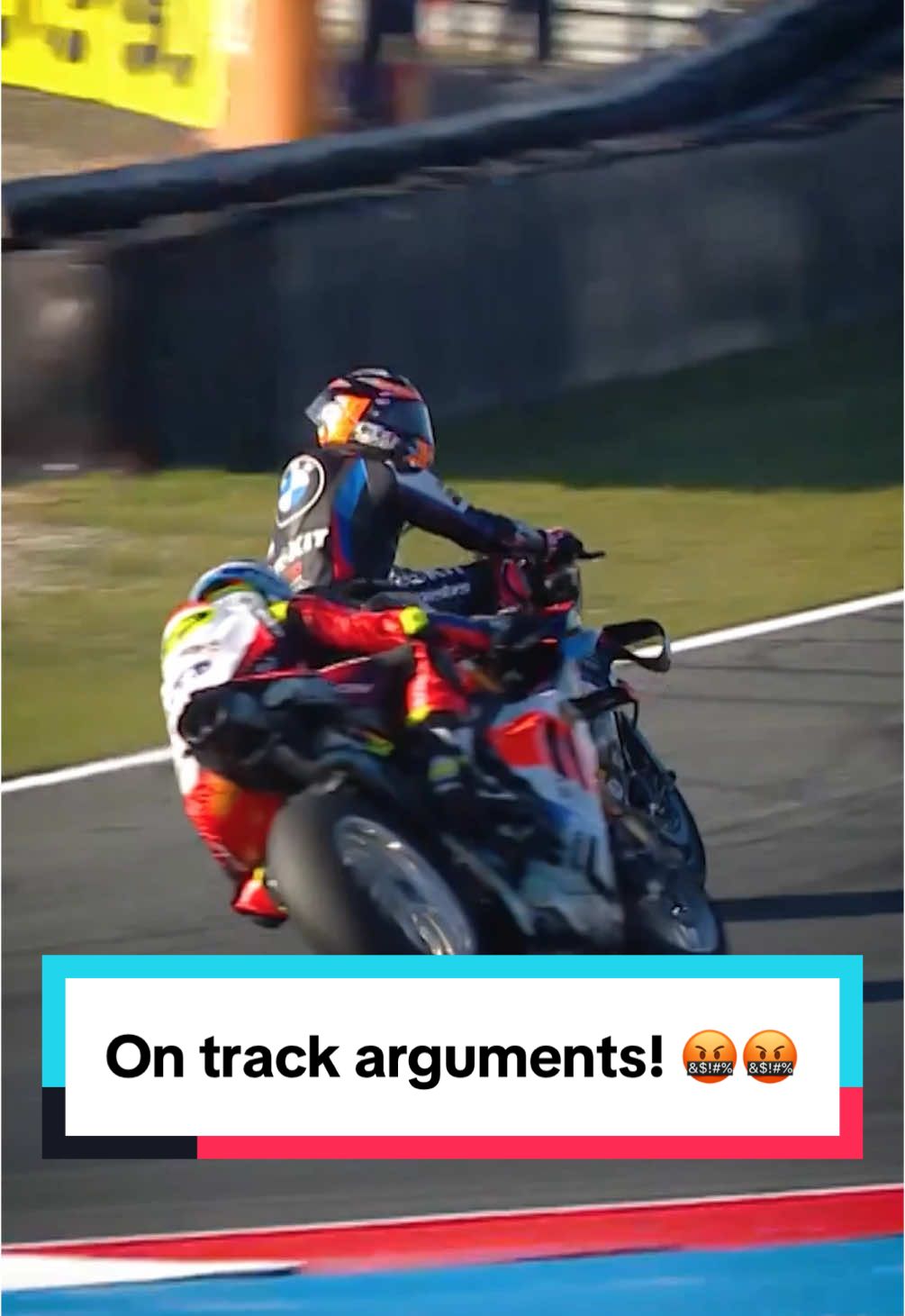 Early morning arguments on track between Michael van der Mark and Ryan Vickers in FP3 🗯️💥 #DutchWorldSBK 🇳🇱 #WorldSBK #motorcycle #Motorsport #racing   #sportsontiktok  