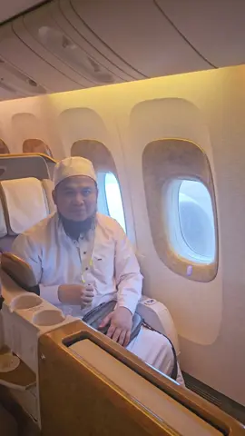 Moga yang melihat ini Allah jemput Haji dan Umrah dalam masa terdekat. Komen Amin. Bismillah bersama 2 group 90 orang Umrah wetime travel. 