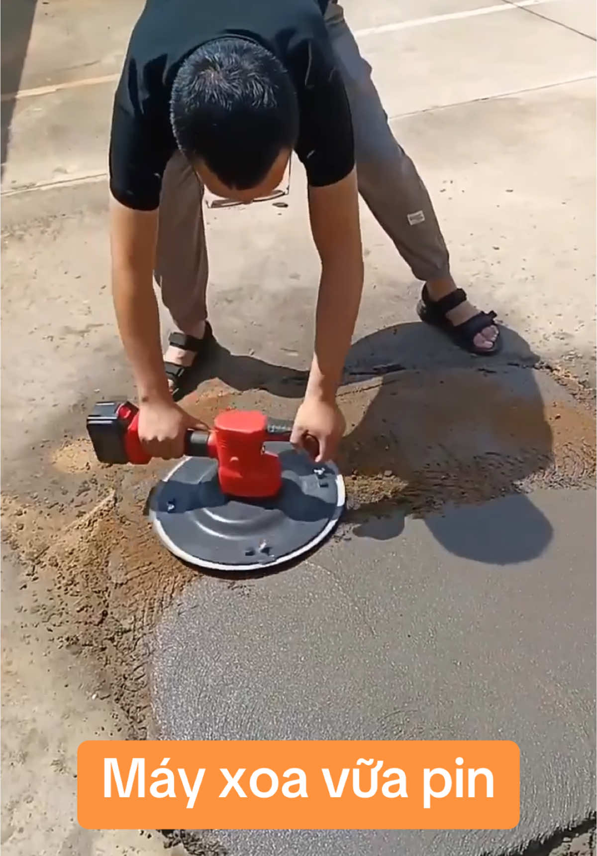 #xuhướng Máy xoa vữa bằng pin#mayxoatuong #mayxoavuabangpin #mayxoavuaximang #mayxoabetong 