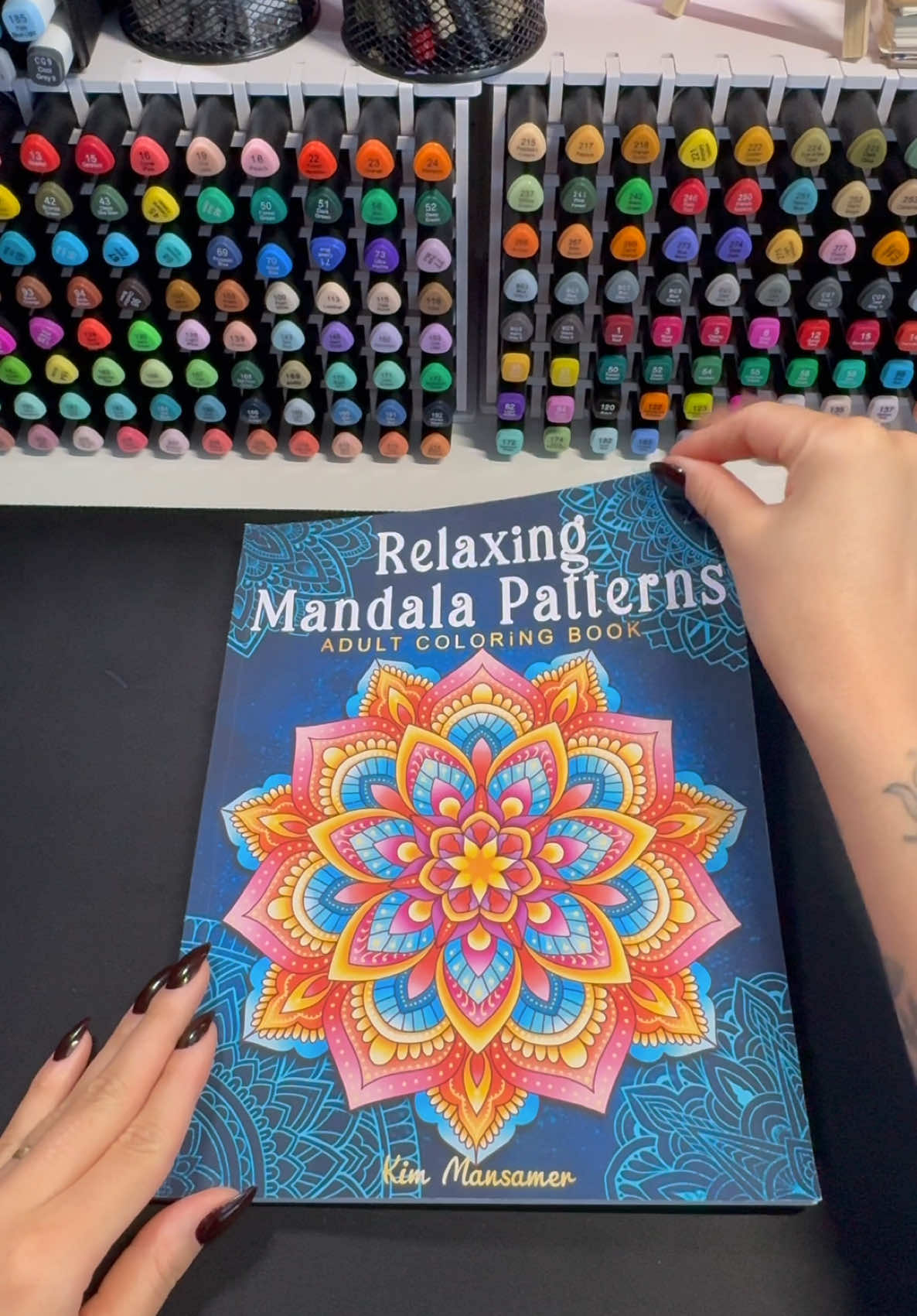 Relaxing Mandala Patterns Adult Coloring Book: Stress Relieving Mandala, Anxiety Relief Coloring Pages. - Todos meus links na bio 😊 . . #art #jessicathingsart #coloringbook #mandala #mandalacoloringbook #livrosdecolorir #livrosdecolorirparaadultos #coloringforadults 