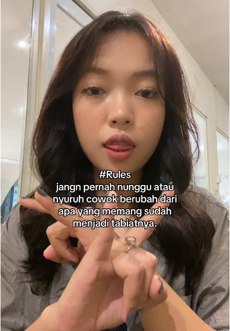 run girls run, masih banyak cowok yang lebih baik! 