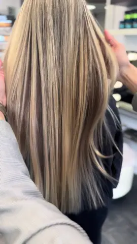 “Soft and seamless! ✨ We’ve added delicate babylights, perfectly blended into the client’s natural color for a subtle, sun-kissed finish. A gentle glow that enhances without overpowering—true effortless beauty!  . . . #Babylights #NaturalBlend #SunKissedHair #SoftHighlights #EffortlessGlow#balayagehighlights #muslimfriendly #ealing #summervibes