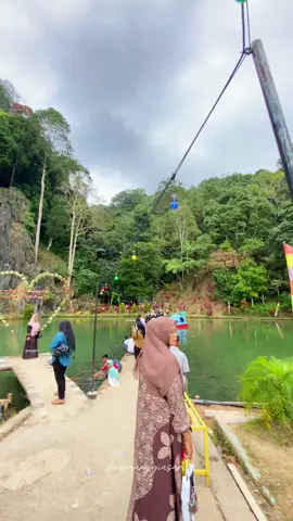 Ajak kesini lagi plisss 🥺 #sumaterabarat #wisata #bukikbaka #bukittinggi #fypシ #keluarga 