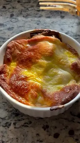 CHICKEN POT PIE @sometimes_keto_jrae #ketokiick #keto #ketorecipes #ketolife #ketodiet #ketoforbeginners #ketolifestyle #ketosis #ketofriendly #ketorecipe #ketones  Chicken Pot Pie: 1 1/2 cup rotisserie chicken 1 1/2 cup homemade cream of mushroom 1 can veg all For the crust - 1 1/2 cup shredded mozzarella 2 tablespoons cream cheese 2/3 cups almond flour Microwave cheese and cream cheese for 60 second, stir in almond flour and flatten out. Place on top of pot pie. Top with egg wash and bake at 350 for 20 minutes.