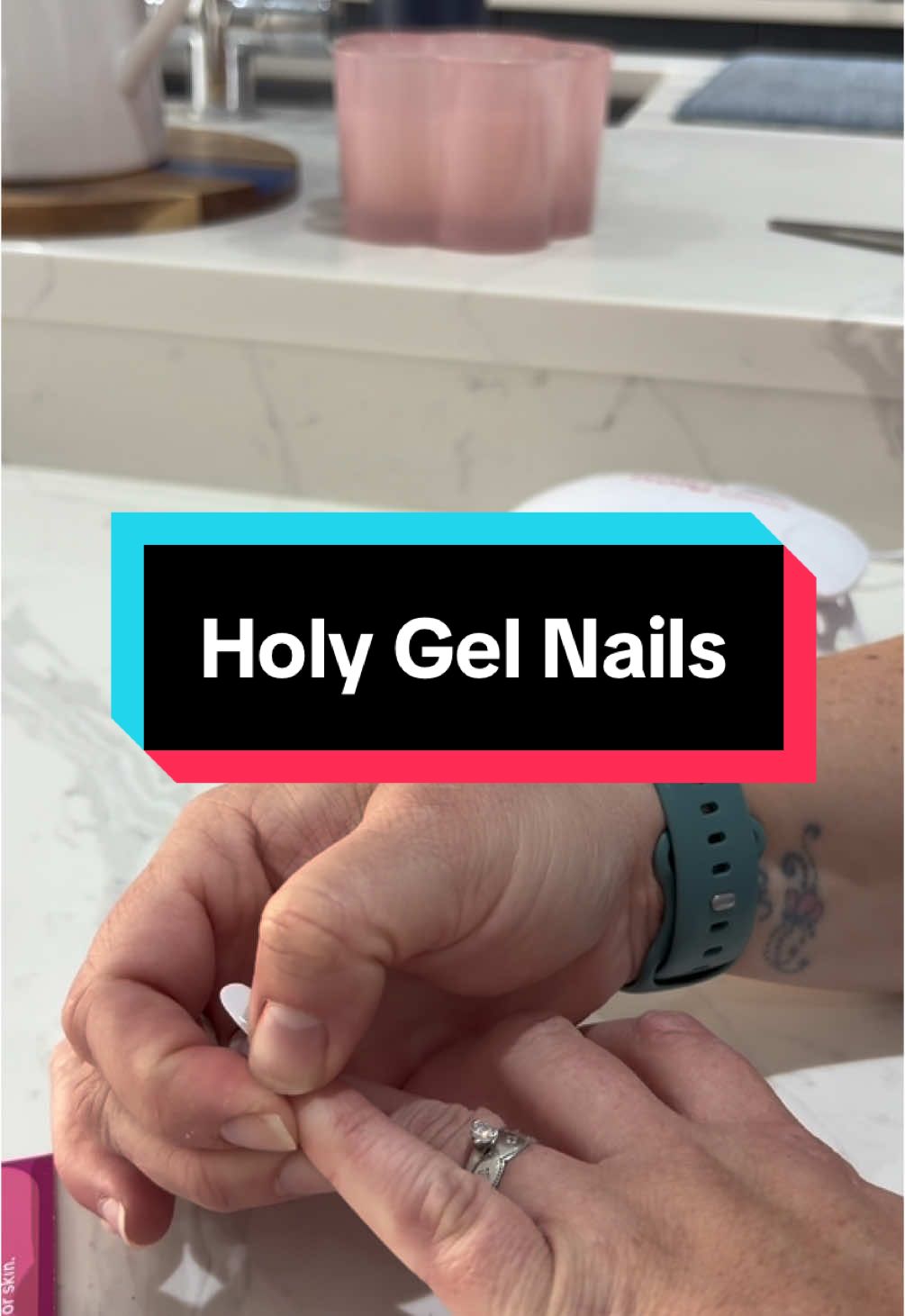 #nails #gelnails #nicenails #manicure #uvlamp #cuticleoil #nailfile #fyp #tiktok #tiktokshop #viral 