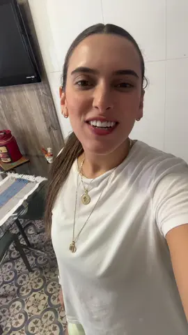Cozinha e fala!!!! Parte 1 pq eu não sei ser blogueira KAKAKAKAK FRANGO COM QUIABOOO, amo!!! 