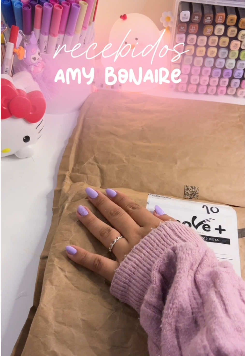 bora abrir esse recebido mais que especial ?! 💖🤩🎨 que prestígio é ser notada por uma ilustradora americana, obrigada @Amy Bonaire | Coloring Books ✨ por me enviar os seus incríveis livros e confiar no meu trabalho!! 💖🫶🏽 você pode encontrar os livros na Amazon, e para quem quiser, irei deixar o link na minha bio 🎨💖 #fyp #coloring #unboxingvideo #colorir #coloringtherapy ##livrodecolorir #coloringbook #fyyyyyyyyyyyyyyyy #fyp #coloringbook 