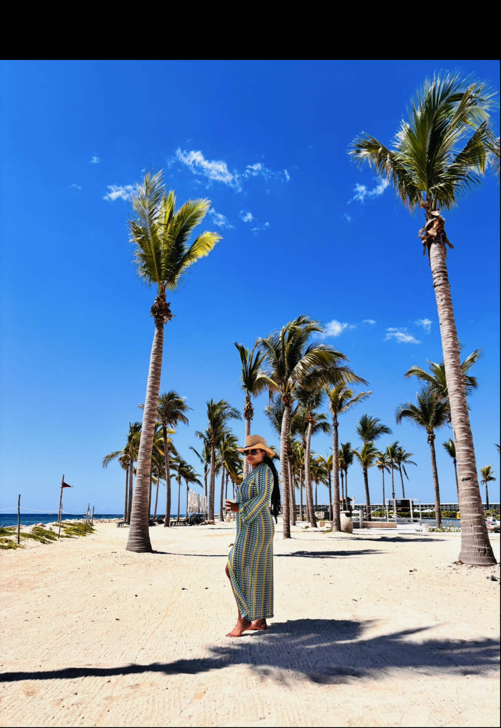 This and my man🏝️ #vacationcontent #vacationcouple #rivieramaya #mexicovacation #allinclusiveresort #hiltontulum #vacationmode #sandybeach 
