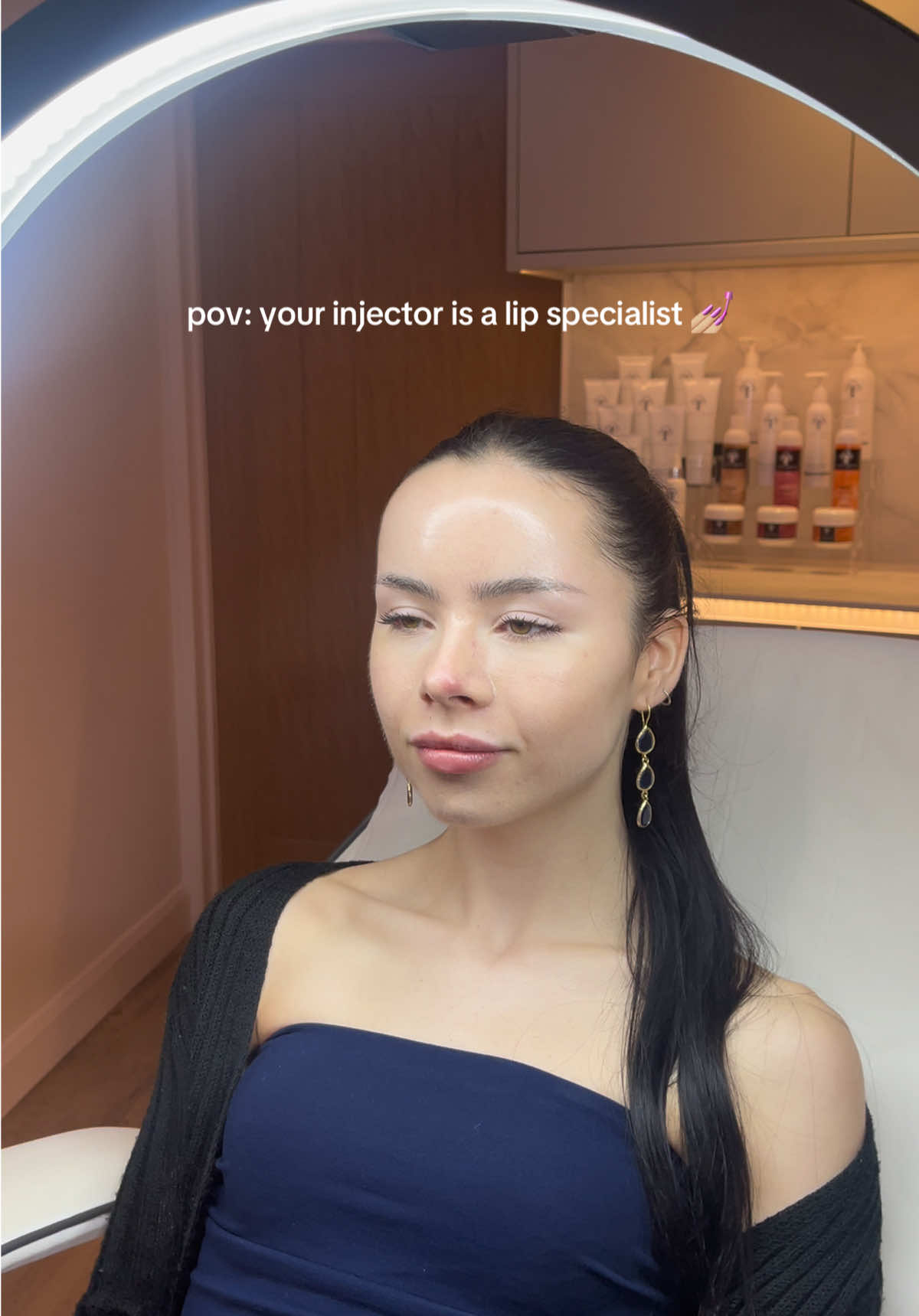when I say my clients are the baddest… I truuuuly mean it 💅🏼 enhancing my clients features with some little lip tweaks. how beautiful does she look?!  #esthetician #aestheticsclinic #injectorsontiktok #skintok #estheticiantiktok #lipfiller #lipfillerjourney #firsttimelipfiller #lipfillerlondon 