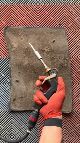 30 minutes en 1 minute pour le nettoyage de ce tapis rempli de terre satisfaisant et relaxant  30 minutes in 1 minute to clean this satisfying and relaxing earth-filled mat  #CleanTok #cleaning #satisfying #satisfyingvideo #clean #detailing #amsr 