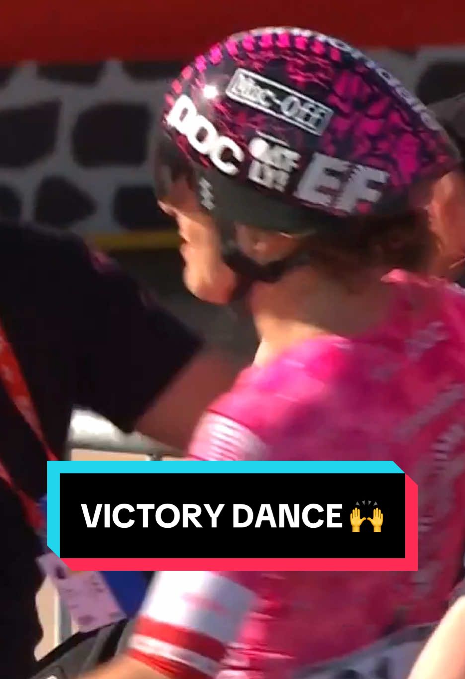Still got the moves 💃🕺 2023 Paris-Roubaix champ Alison Jackson celebrates her teammate @leti.borghesi making the podium — on a day where she herself landed a solid 5th place too! 💪 #cycling #roadcycling #parisroubaix