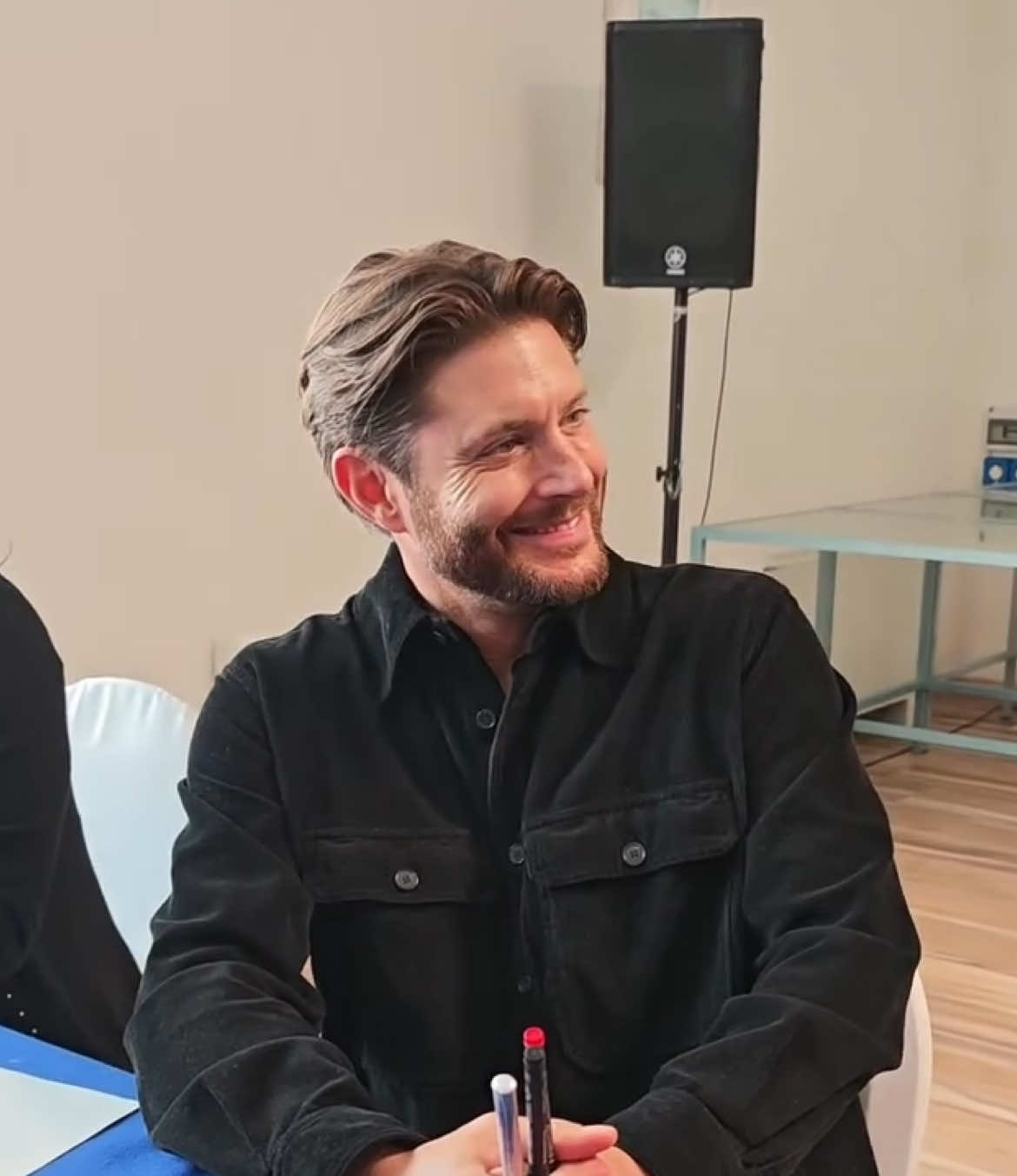 his smile when looking at misha 😵 #jensenackles #mishacollins #jibcon15 #supernatural #spn #fyp #fypシ 
