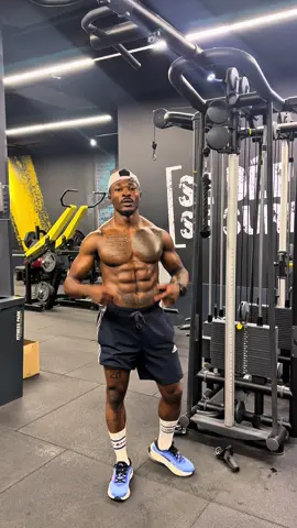 Entraînement complet des abdominaux à la poulie 🔥🍫✅ #fit #fitnessmotivation #abstractart #pourtoiiiiiiiiiiiiiiiii #motivation #sport #discipline #absworkout #workoutmotivation #abdominaux #workoutmotivation #abdominaux #Fitness #tik_tok #pourtoii #abs #abdos 