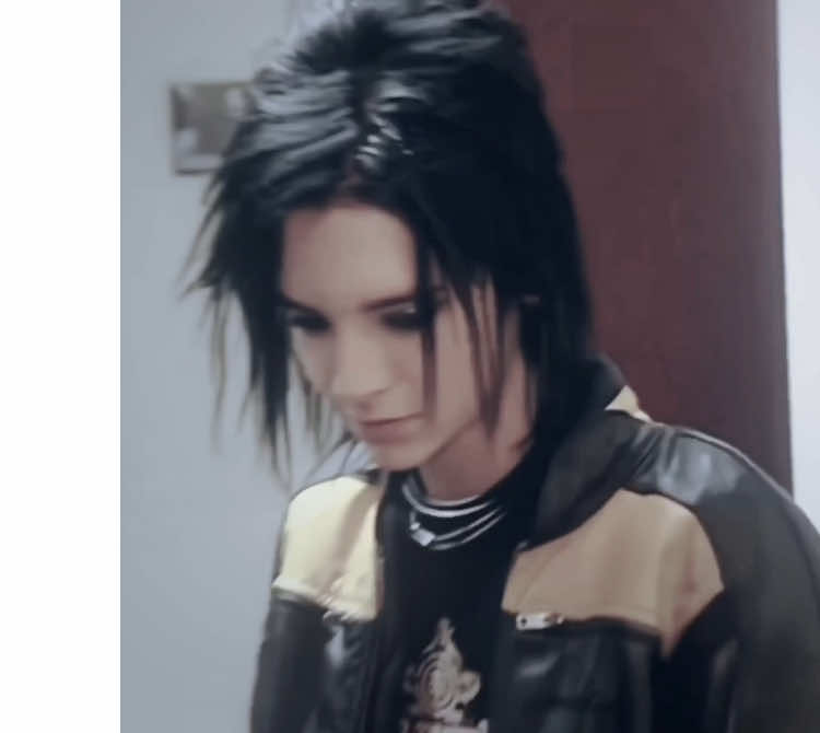 My birthday tomorrow 😋 #billkaulitz #billkaulitzedit #tokiohotel #tokiohoteledit #billkaulitz2006 #fyp #azlitz #edits #billkaulitz2000s #2000s 