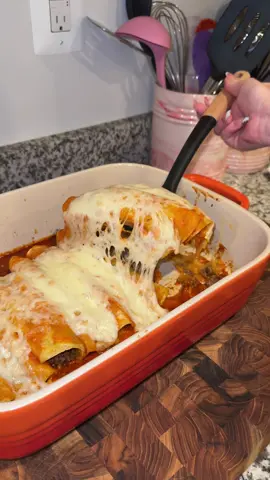 Enchiladas 😍😋 with some @Halfday Prebiotic Iced Tea 🥰🥰 #halfdaypartner #enchiladas 