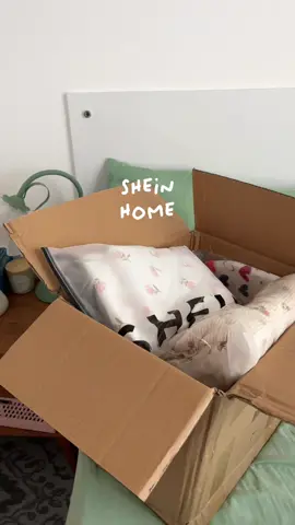 💫 Pesquise 89CWX para comprar minhas escolhas tendências na SHEIN!  Use 25larwssaBR para ganhar descontos! Nome da loja:Mingyang3 3 Peças Conjunto de Roupa de Cama Branca para Dormitório com Renda Floral, Incluindo 1 Edredom e 2 Fronhas, Sem Enchimento, Lavável em Máquina 🆔 39991699 🔗 https://shein.top/bi5gc51 Nome da loja:DOWE HOME 2 peças de fronhas de envelope bordadas em poliéster 🆔 36287011 🔗 https://shein.top/rt9bg11 Nome da loja:DOWE HOME Conjunto de capa de edredon sem enchimento Bordado floral 🆔 11278016 🔗 https://shein.top/d8zyl8n Nome da loja:Luo Ning 1 Peça Bolsa de Armazenamento Portátil com Zíper, Estampa de Coração Colorida Impressa Dos Dois Lados, Bolsa de Armazenamento Multiuso, Vibes Boho 🆔 41125710 🔗 https://shein.top/paarhw7 Nome da loja:Lian xin Home Textiles 3 peças/Conjunto Jogo de Cama com Estampa Retrô de Rosas: 2 peças Fronha + 1 peça Capa de Edredom (Sem Lençol) 🆔 39461569 🔗 https://shein.top/rt9bhsr Nome da loja:Honeymoon 2/3 Peças Conjunto de Roupa de Cama com Estampa de Gravata Borboleta Rosa Floral, Cobertor de Edredão com Estampa de Galhos de Flores Estilo Vintage com Fechamento por Botão - 1 Edredão e 1/2 Capas de Travesseiro, Respirável e Leve, Ótimo Presente para o Dia dos Namorados (Sem Edredom) Serve para Tamanhos Cama de Solteiro, Casal, Queen e King 🆔 53024180 🔗 https://shein.top/bi5gcuq Nome da loja:Honeymoon 1 Peça Fronha de Renda Sem Enchimento, Macia e Respirável, Decorativa Chique e Adorável para Essenciais de Quarto e Dormitório, Conjunto de Roupa de Cama para Todas as Estações 🆔 41366129 🔗 https://shein.top/rt9bk7s Nome da loja:Honeymoon 1 Peça Fronha de Renda Sem Enchimento, Macia e Respirável, Decorativa Chique e Adorável para Essenciais de Quarto e Dormitório, Conjunto de Roupa de Cama para Todas as Estações 🆔 41366129 🔗 https://shein.top/d7cf4g8 #saveinstyle #sheinhome #SHEINforAll  @SHEIN @SHEIN Brasil 