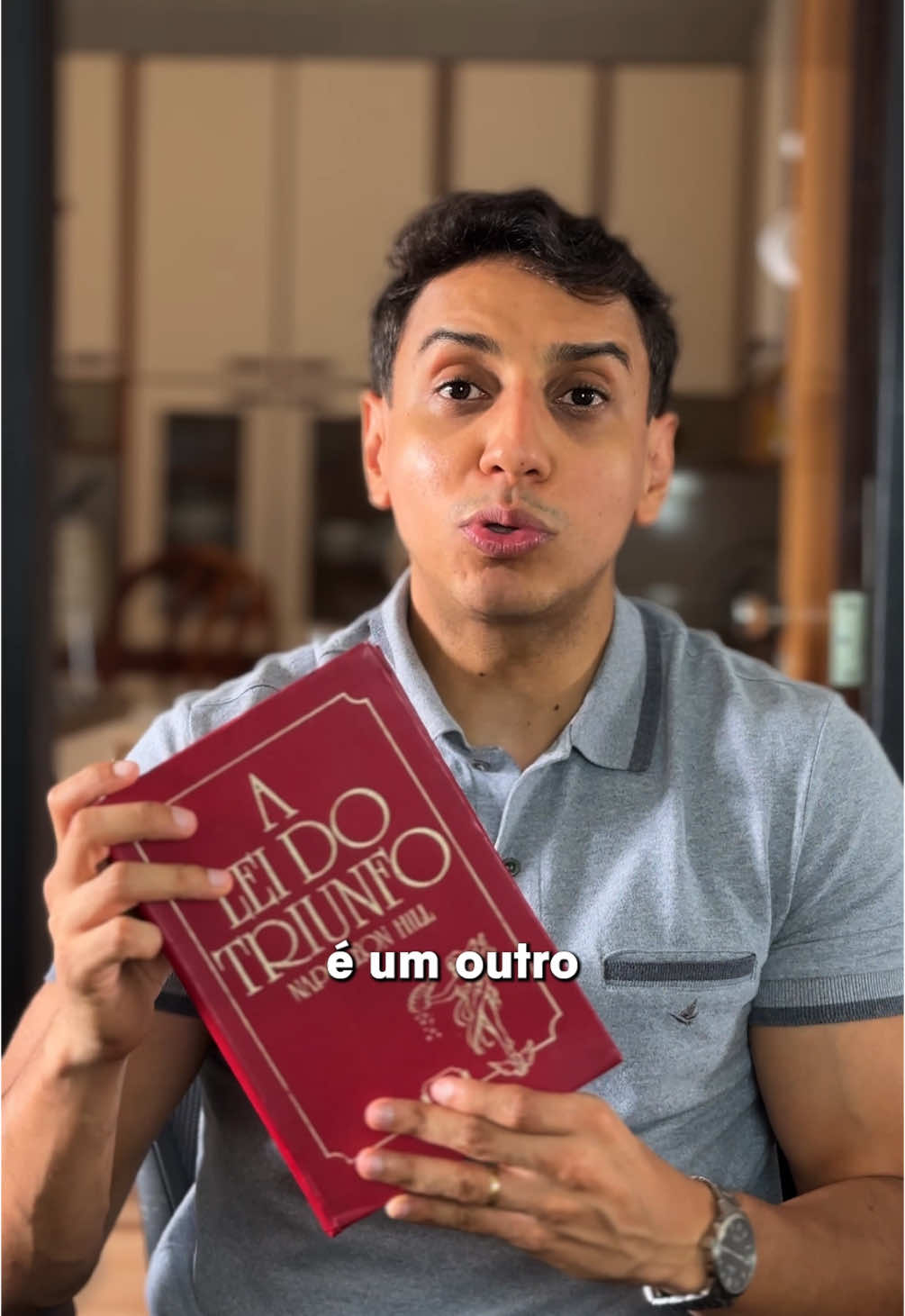 Livro A Lei do Triunfo de Napoleon Hill. #books #fyp #BookTok #foryoupage #livros 