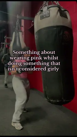 Late night bag session after boxing class #box #boxing #femaleboxing #mma #training #bags #punchingbag #punching #gym #GymTok #woman 