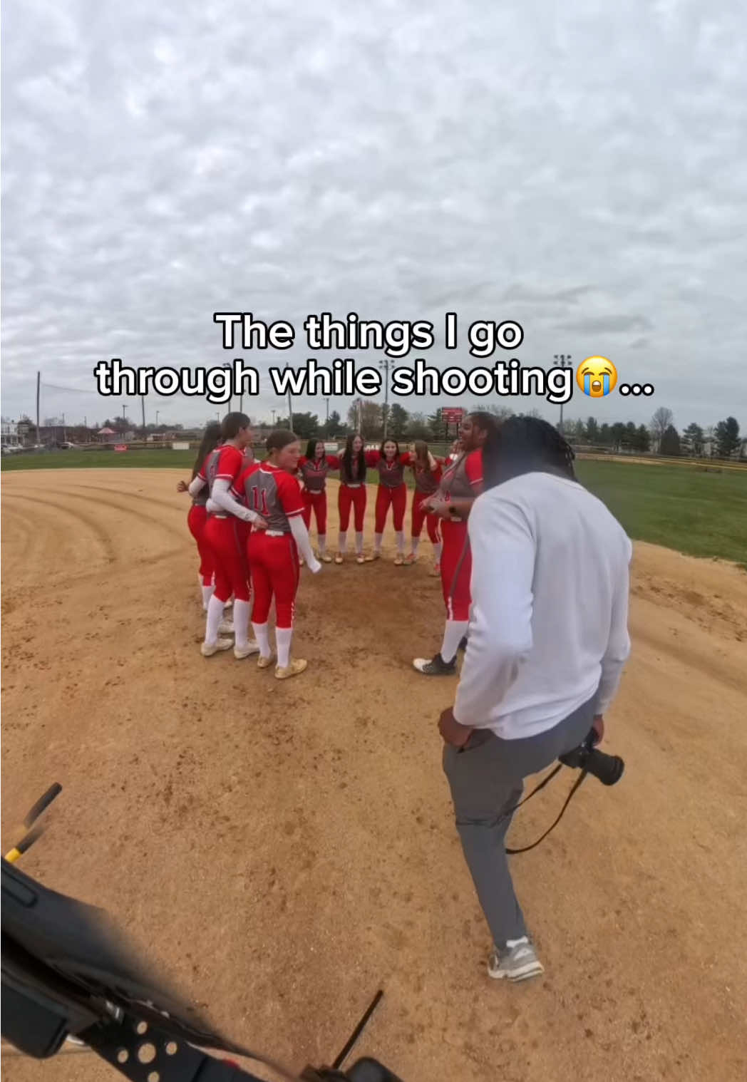 The shenanigans😭😭… #jeffblountphotography #photography #photographer #pov #bts #bristolhigh #bristolhighschool #mediaday #softball 