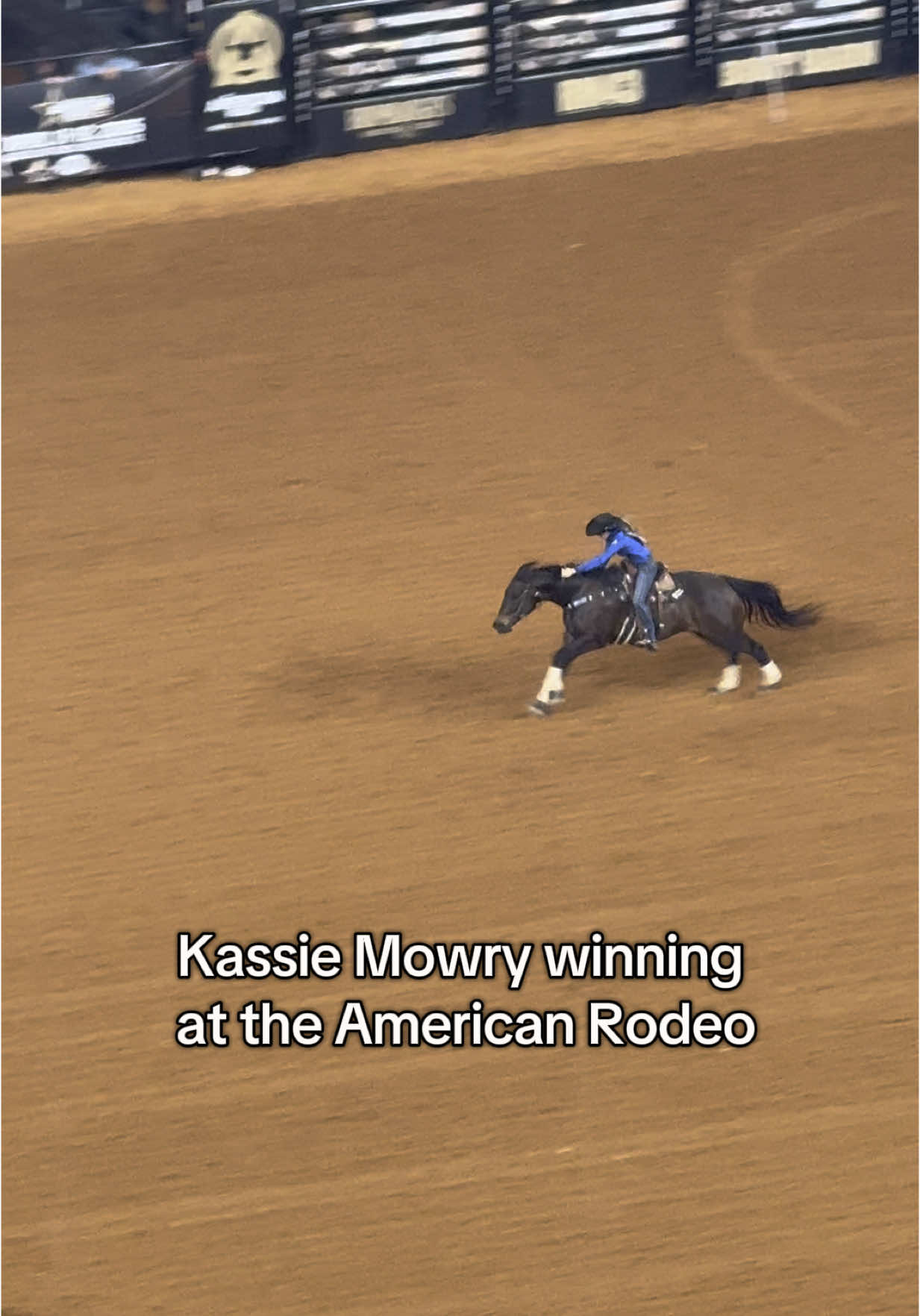 Kassie Mowry wins with a 15.055 and a new arena record 👏 #cowgirlmagazine #rodeo #barrelracing 