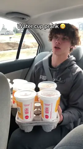 Water cup prank 😬 #funny #prank #watercupprank #lol #funnyvideo #funnytiktok #trynottolaugh #fyp 