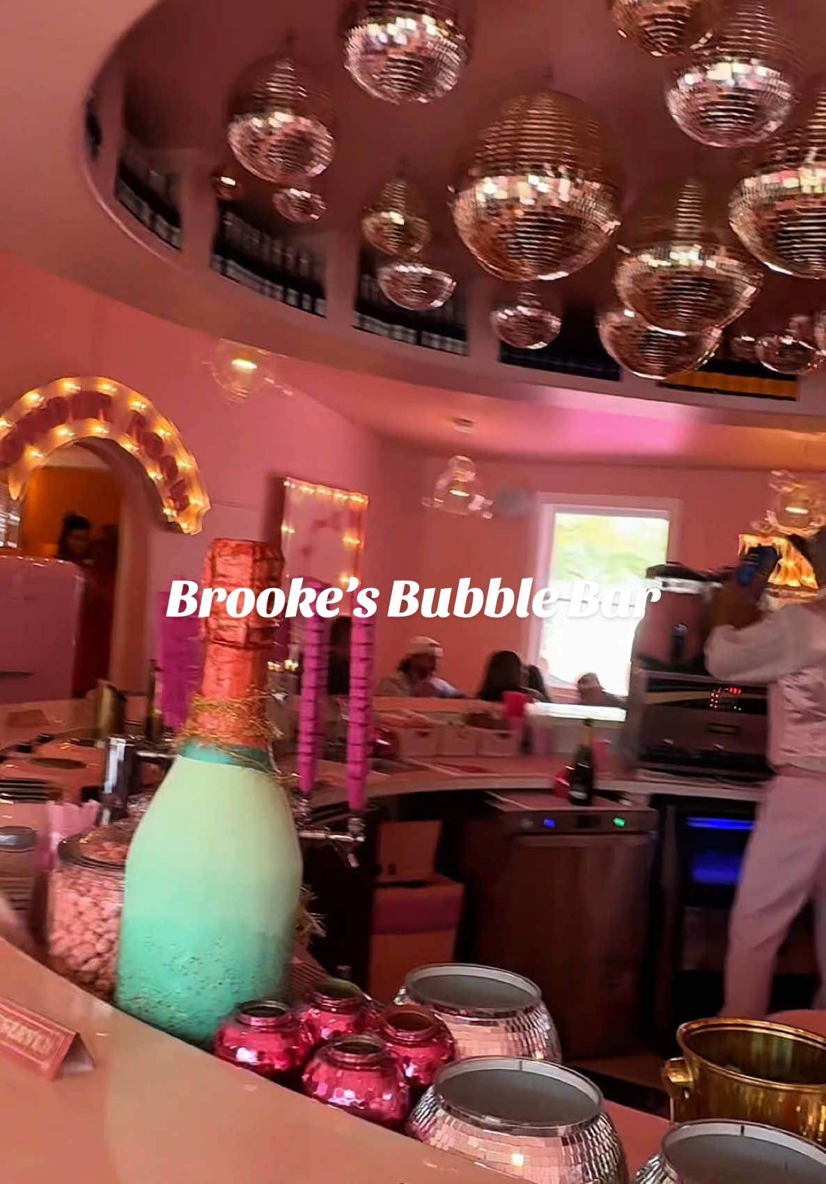 The cutest pink bar in Fredericksburg, Texas!! If you’re going for a girls trip / bachelorette it’s a must 😍 #pinkbar #brookesbubblebar #fredericksburg #fredericksburgtx #fredericksburgtxbachelorette #fredericksburgtxwine #texashillcountry #bacheloretteideas #texasbachelorette #bacheloretteparty 