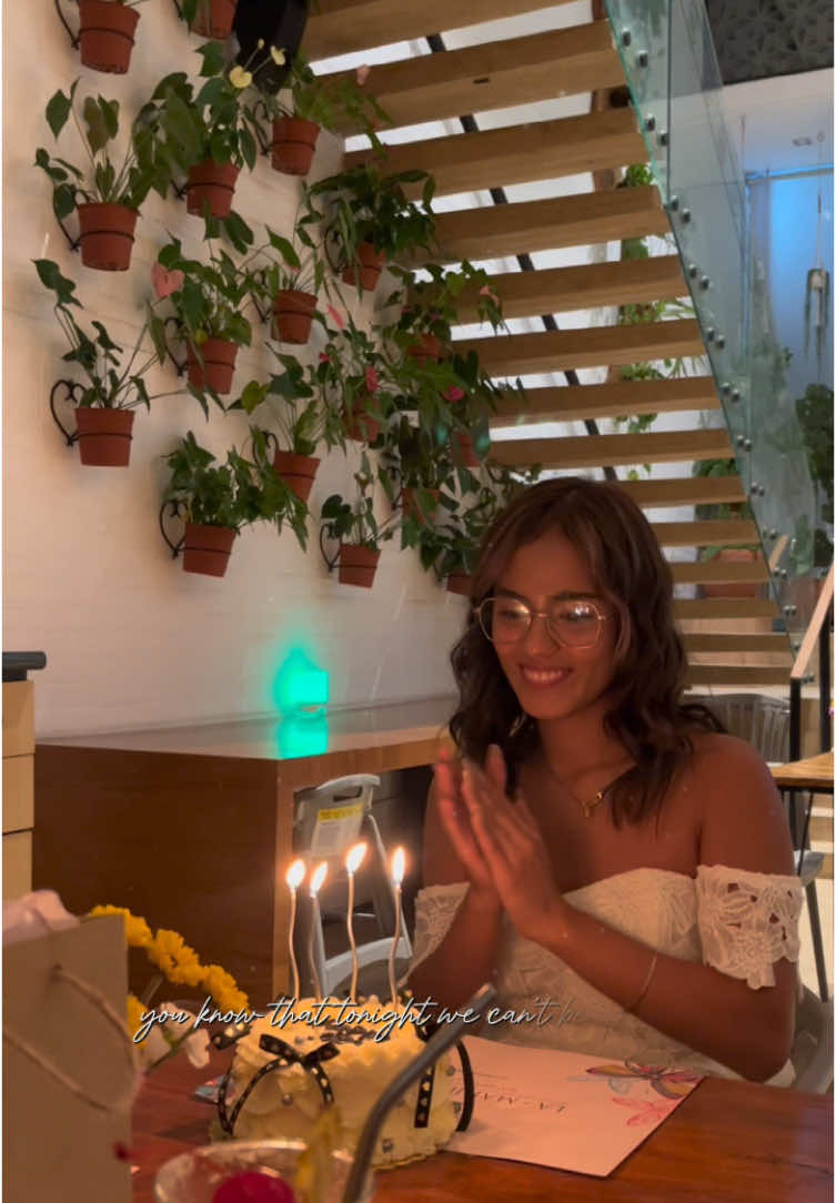 So for now, it’s only us 🪁🤍 and maybe that’s all I need.  #wecantbefriends #happybirthday #paratii #viralvideos #tendencia #peru🇵🇪 #fyp #arianagrande #wecantbefriends #birthdaygirl #fypシ゚ #tendencia #vira #fyp 