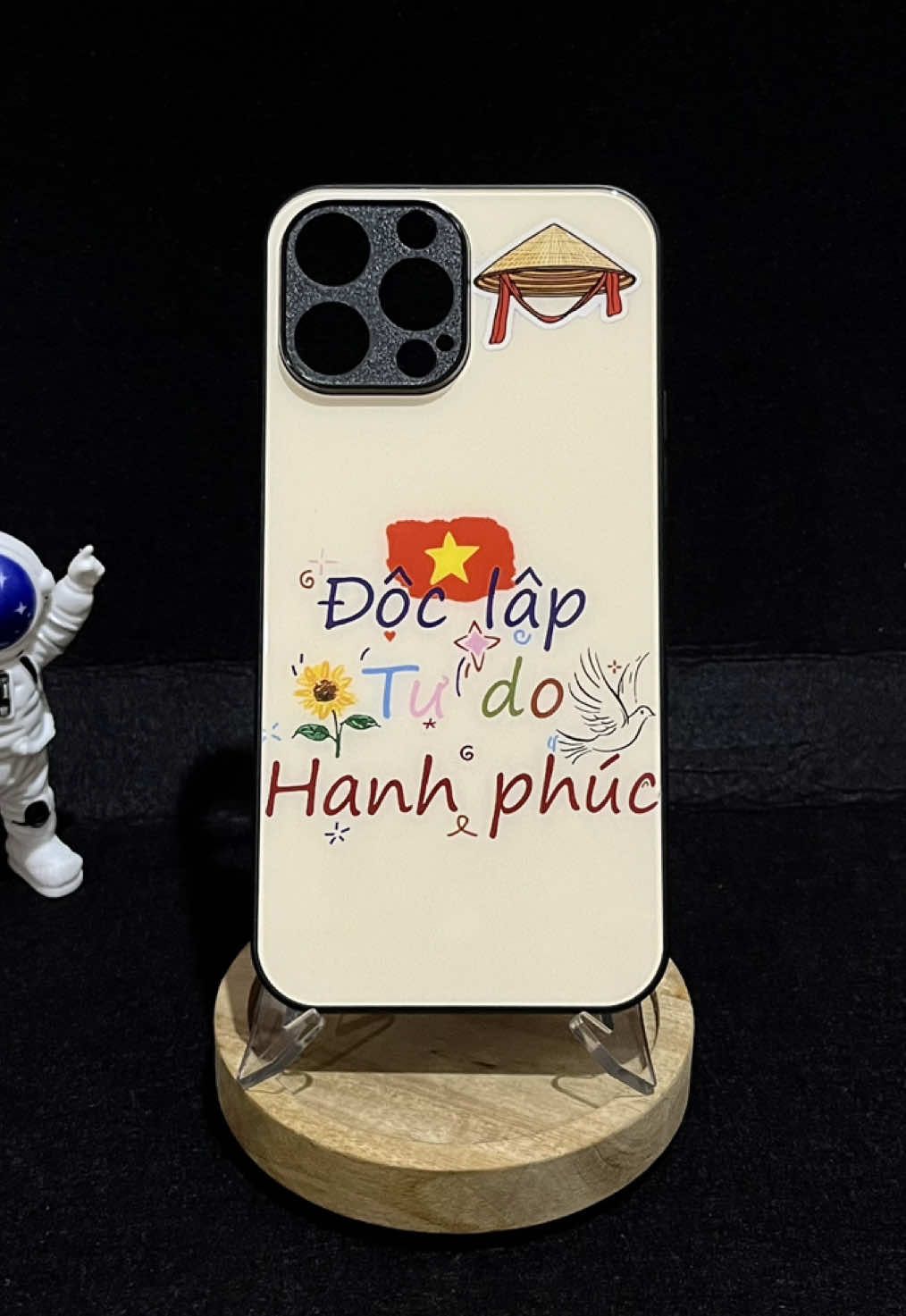 Ốp lưng Độc lập - Tự do - Hạnh phúc #opdienthoaidep #wowcaseiphone #30thang4 #codosaovang #doclaptudohanhphuc 