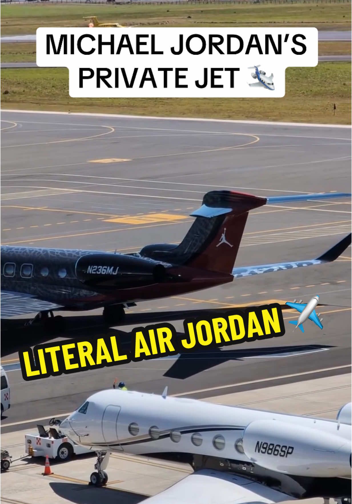 This is the LITERAL Air Jordan 🛫 @JS ATC #michaeljordan #sneakers #basketball #NBA #airplane #private #privatejet #shoes #mj 