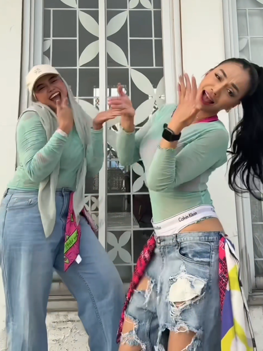 Padahal ga kemana mana juga disinisini aja ya kan @L.YURICA   🤪 #DanceChallenge #PemainLama #Velocity