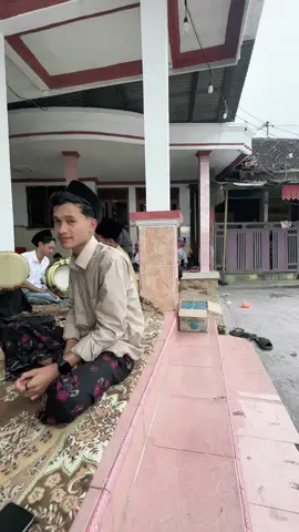 Carilah tempat dimana kita di hargai bukan di butuhkan terkadang orang cuman butuh tapi lupa cara meng Hargi #fypシ゚ #sarungan #fypage #santrikeren 