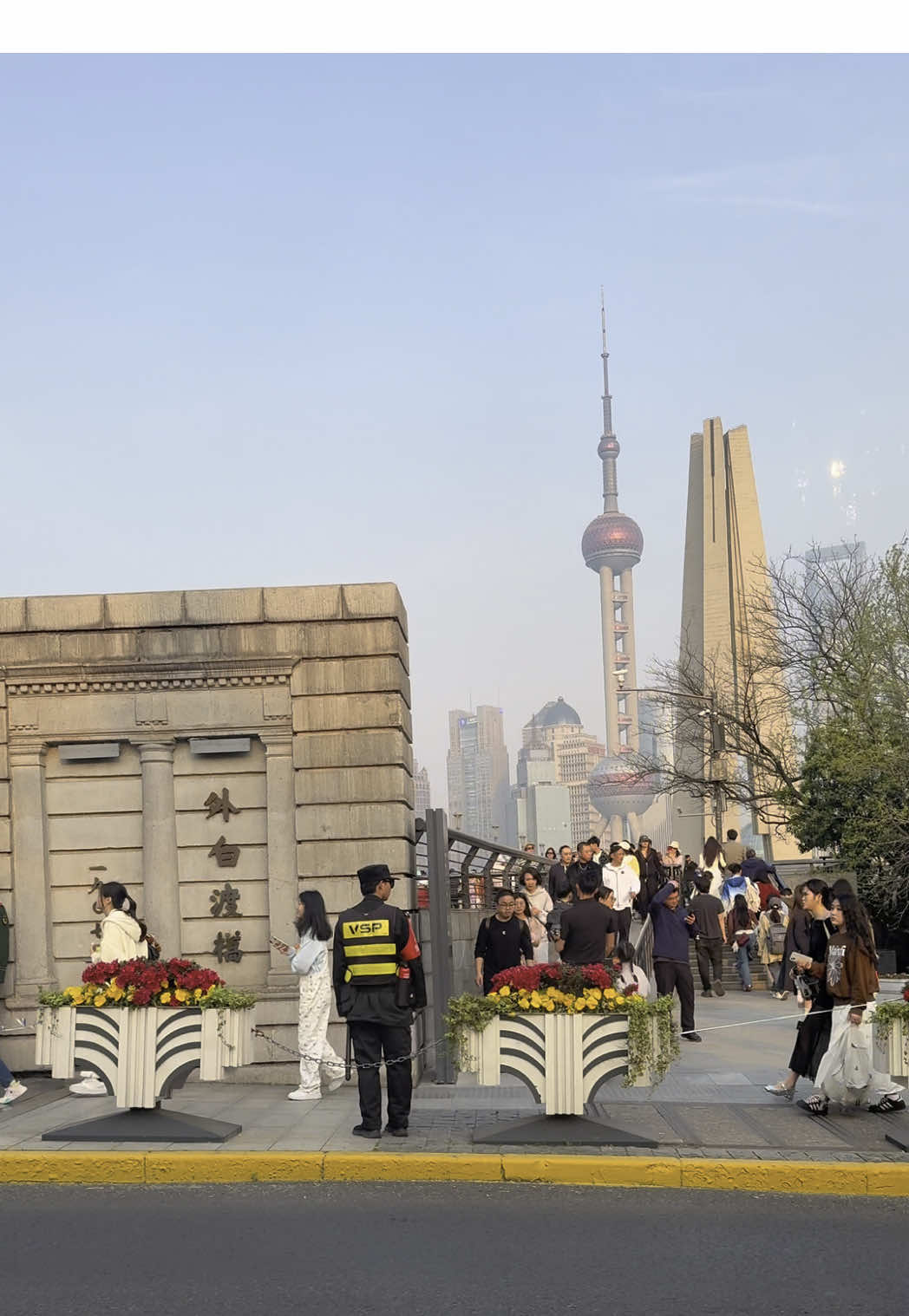 Thượng Hải… đẹp theo cách khiến tim mình dịu lại. #shanghai #china #chinese #traveltiktok #fyp #foryou #chinatrip #shanghai2025 