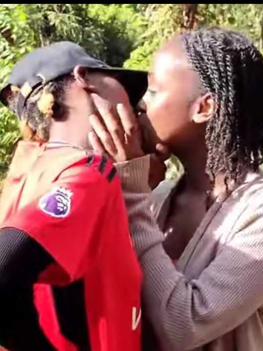 THIS G_Y COUPLE KISSED LIVE ON CAMERA BUT ENDED BREAKING UP..😂#theeplutoh #theepluto_shorts#theeplutoh_#theeplutoh_shorts#rickent254 #dramaazatheeplutoh #rickentertainment #rickentertainment254