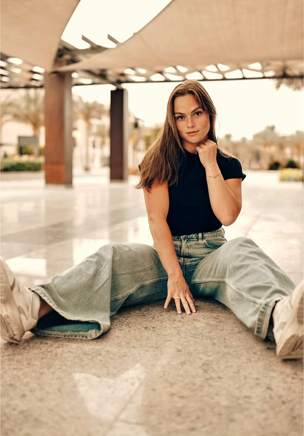 4 Poses 🔥📸 Save it & share it with your friends❤️ . . . #women #womenstyle #womensfashion #womenwithstyle#poses #pose #style #styleblogger #stylefashion #stylepost#stylewomen #trending #trend #fashion #fashionstyle#fashionweek #fashionmodel. #fashionshow #fashionista#model #reelsfashion #reels #reeltrend