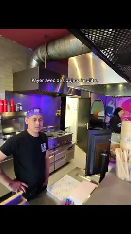 Avec quel objet voulez-vous que je paye la prochaine fois ? @GOMU BURGER C0llaboration commercial 