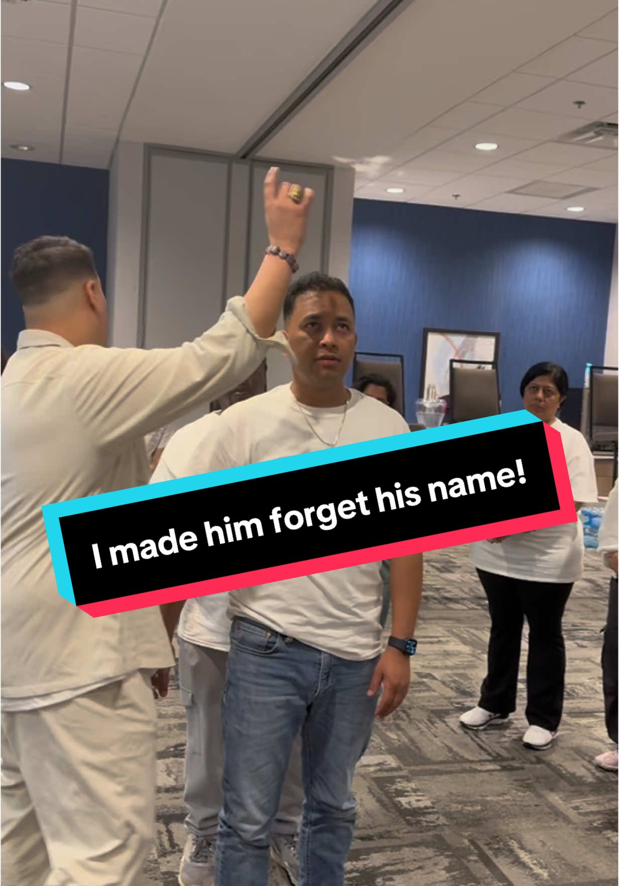 I hypnotized him so deep… he forgot his name completely.This is what I teach in my sessions.Want to learn how to do this?This happened at our last event—are you ready for the next one?Learn how you can make someone forget their name! Next training in New Jersey! Book your seats today!  📞:+ 18177295355 #creatorsearchinsights #aayushregmi #creatorsearchinsights2025 #creatorsearchinsights #get_healed_with_aayush #get_healed_with_ayush #mantrasammohan #usa #newyorkcity #newjersey #hypnotherapy #hypnosis #spiritual #spirituality #HealingJourney #soulhealing #higherconsciousness #connecticut #ohio #boston #newyork #goviral #viral 